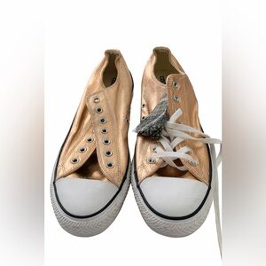 Converse Metallic Rose Gold Chuck Taylors Men’s Size 12 Women’s 14
